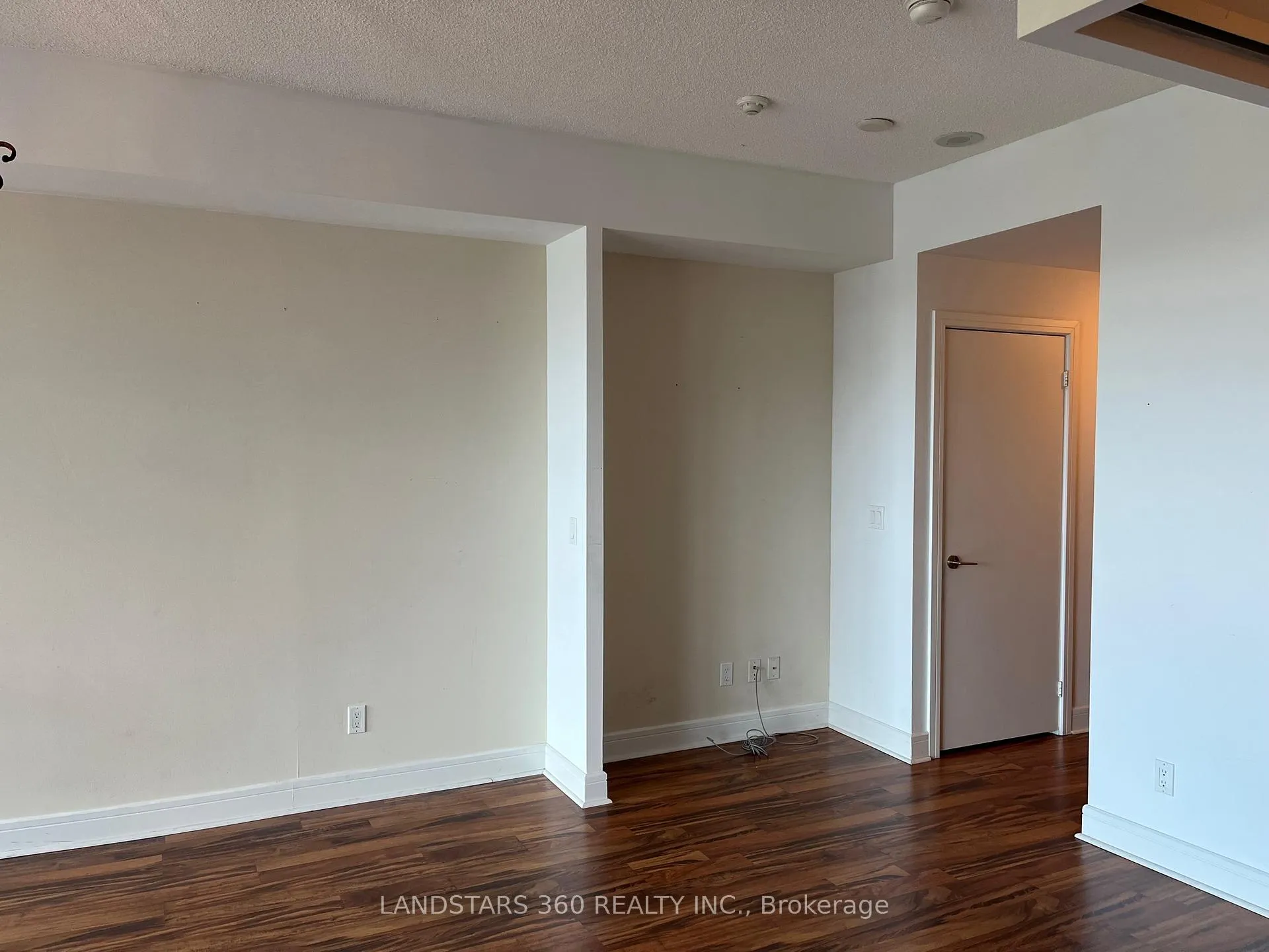 Photo 11 of Unit 1020, 35 Brian Peck Crescent, Toronto, Thorncliffe Park — HOMEH
