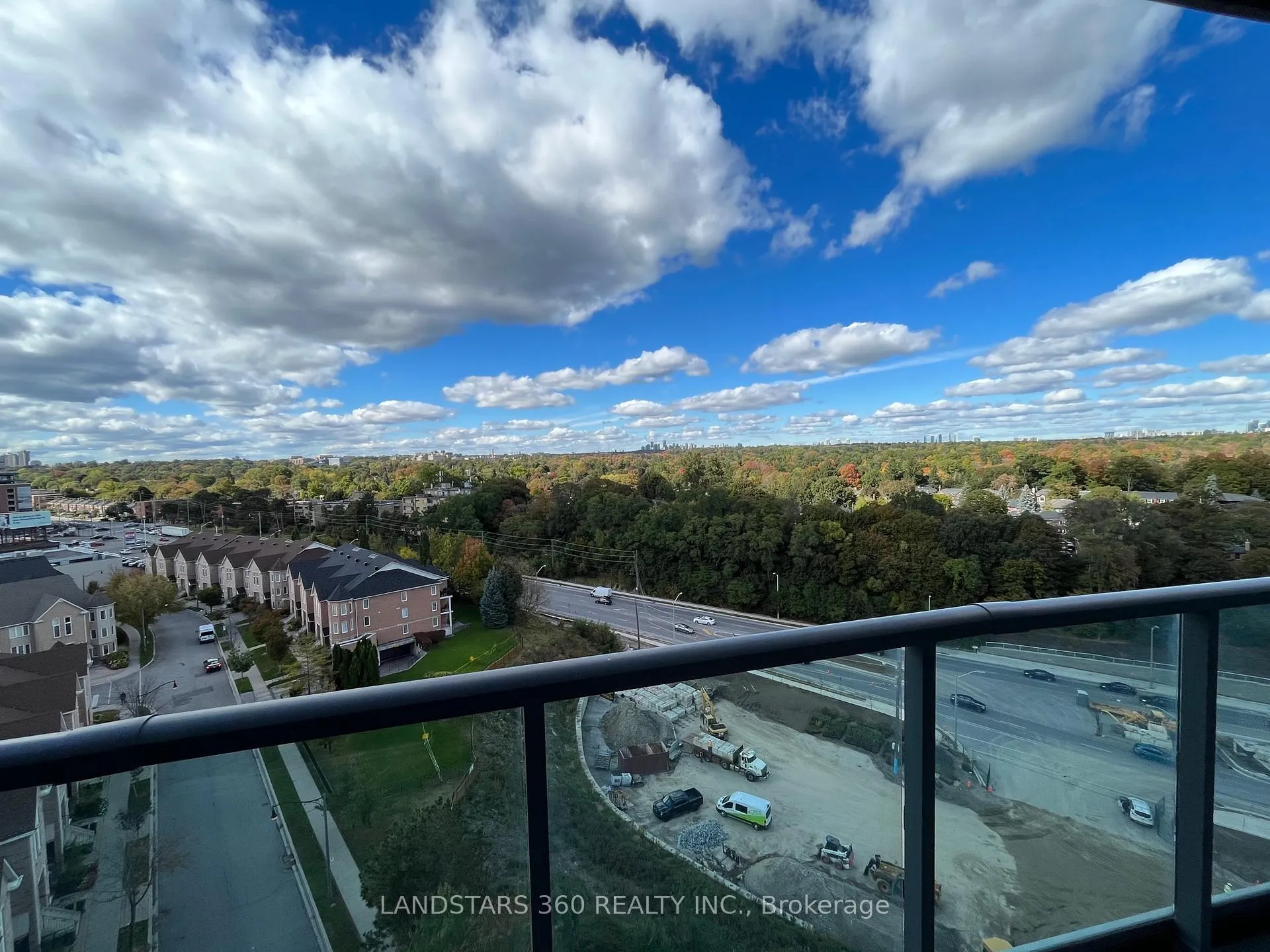 Photo 13 of Unit 1020, 35 Brian Peck Crescent, Toronto, Thorncliffe Park — HOMEH