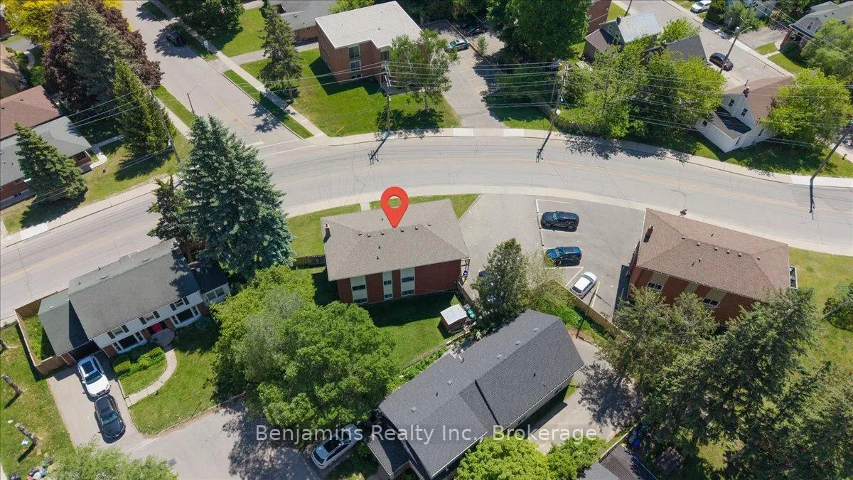 Photo 39 of 119 Regina Street N, Waterloo, Beechwood/University — HOMEH