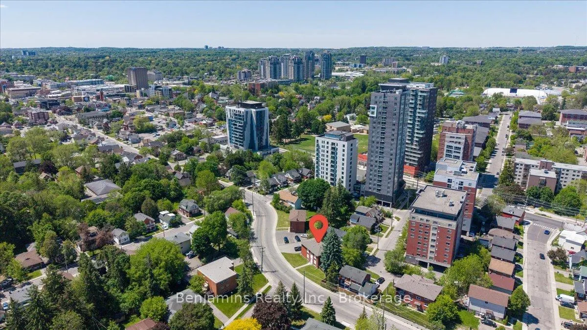 Photo 43 of 119 Regina Street N, Waterloo, Beechwood/University — HOMEH