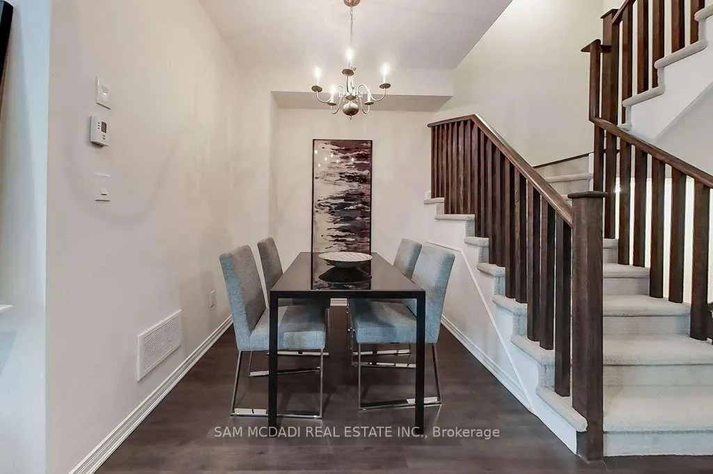 Photo 15 of Unit 33, 22 Applewood Lane, Etobicoke, Etobicoke West Mall — HOMEH