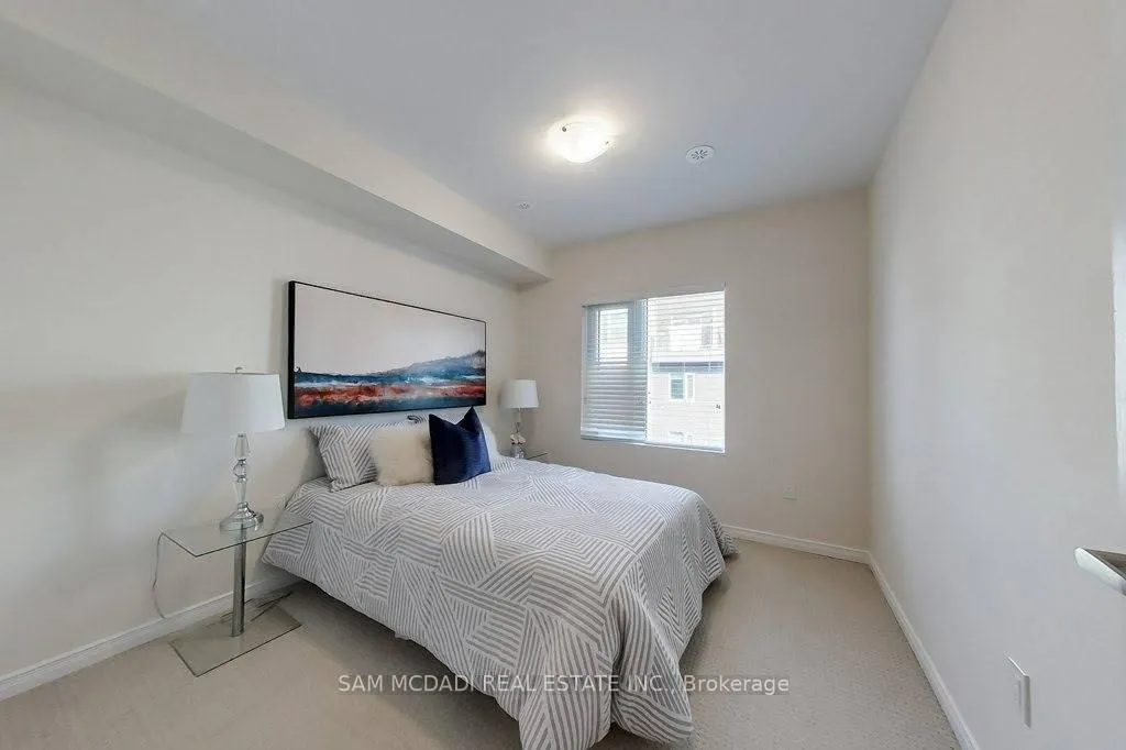 Photo 22 of Unit 33, 22 Applewood Lane, Etobicoke, Etobicoke West Mall — HOMEH