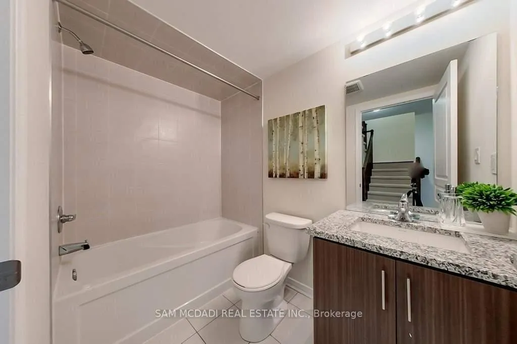 Photo 27 of Unit 33, 22 Applewood Lane, Etobicoke, Etobicoke West Mall — HOMEH