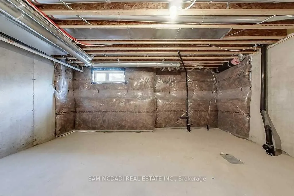 Photo 30 of Unit 33, 22 Applewood Lane, Etobicoke, Etobicoke West Mall — HOMEH