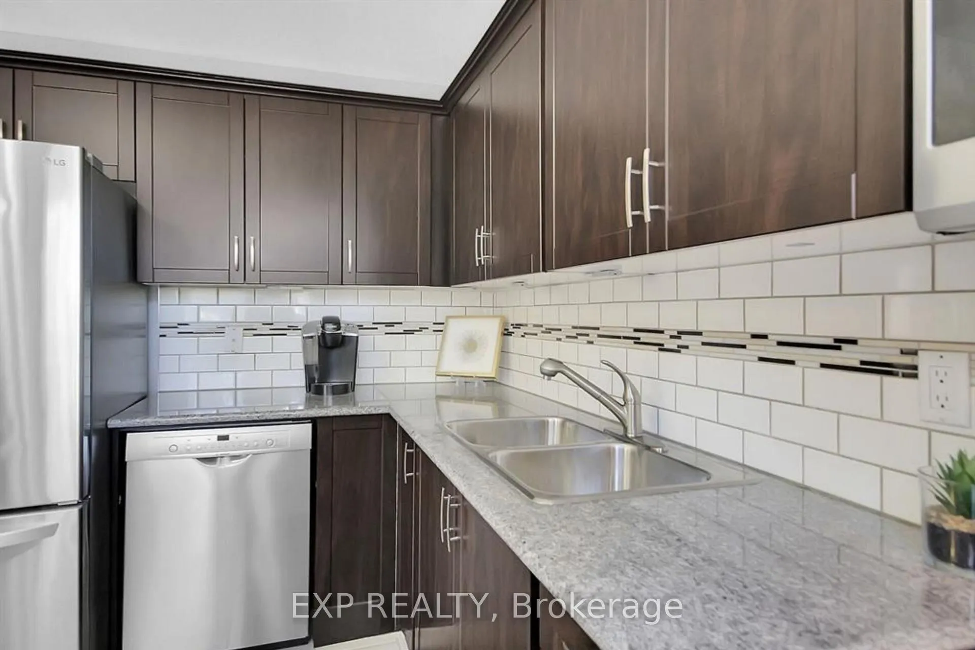 Photo 4 of Unit 122, 204 Cattail Way, Ottawa, Chatelaine Village — HOMEH