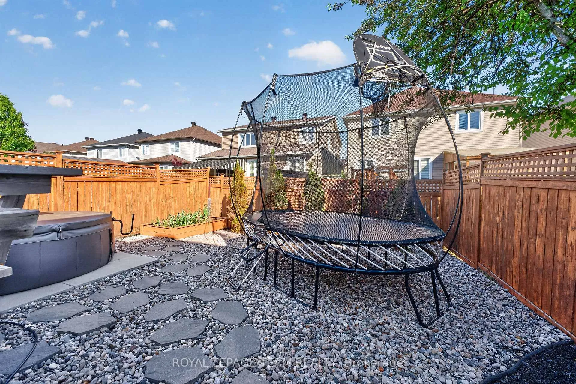 Photo 11 of 336 Glenbrae Avenue, Ottawa, Kanata - Morgan's Grant/South March — HOMEH