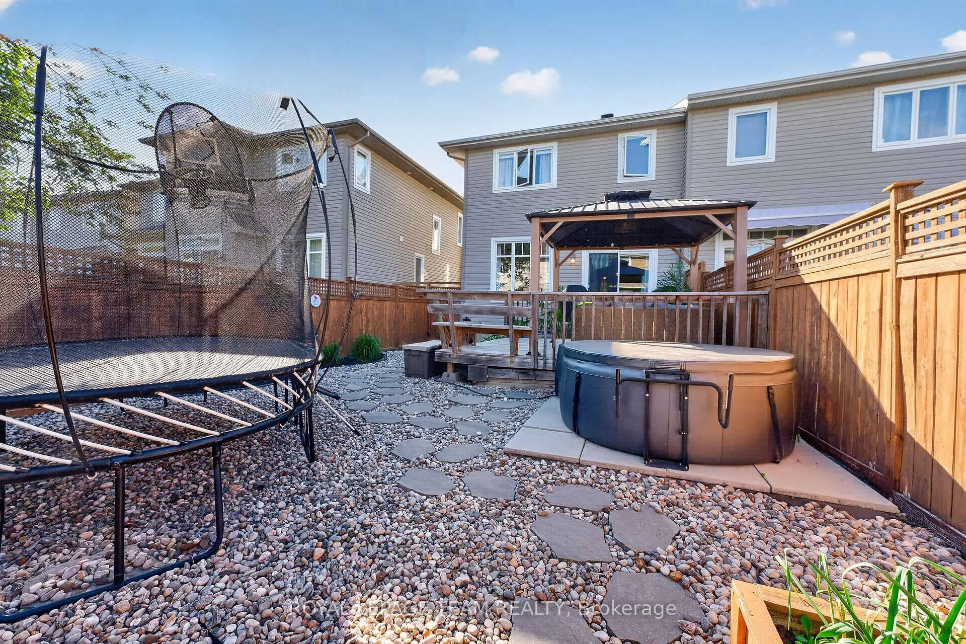 Photo 12 of 336 Glenbrae Avenue, Ottawa, Kanata - Morgan's Grant/South March — HOMEH