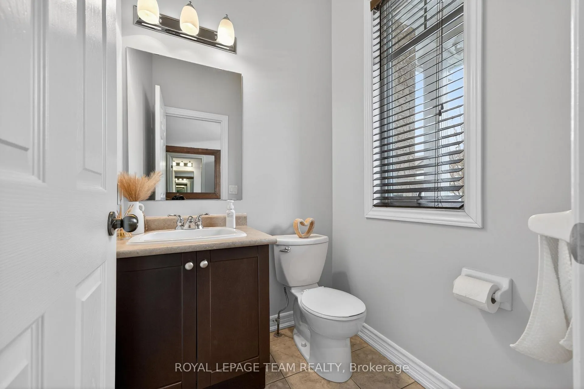 Photo 14 of 336 Glenbrae Avenue, Ottawa, Kanata - Morgan's Grant/South March — HOMEH