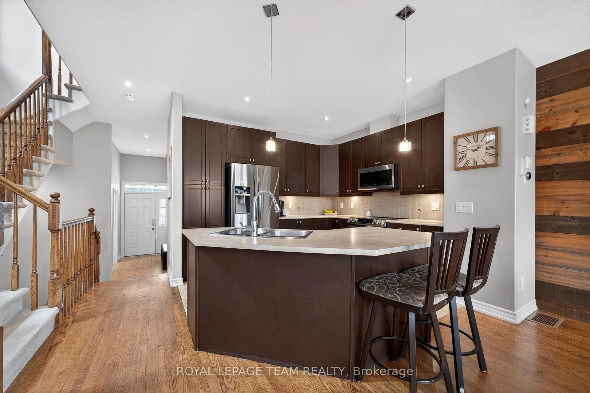 Photo 21 of 336 Glenbrae Avenue, Ottawa, Kanata - Morgan's Grant/South March — HOMEH