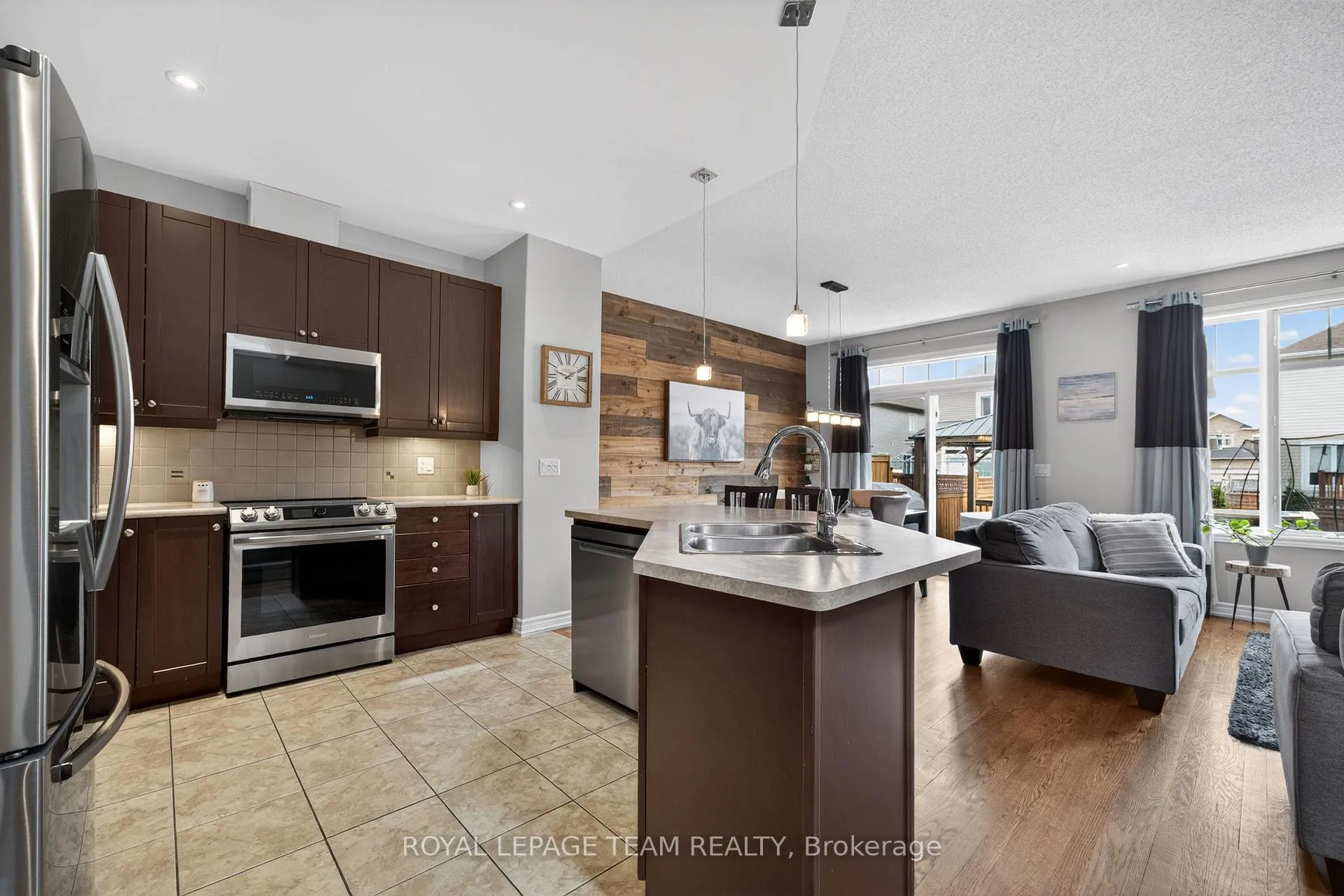 Photo 24 of 336 Glenbrae Avenue, Ottawa, Kanata - Morgan's Grant/South March — HOMEH