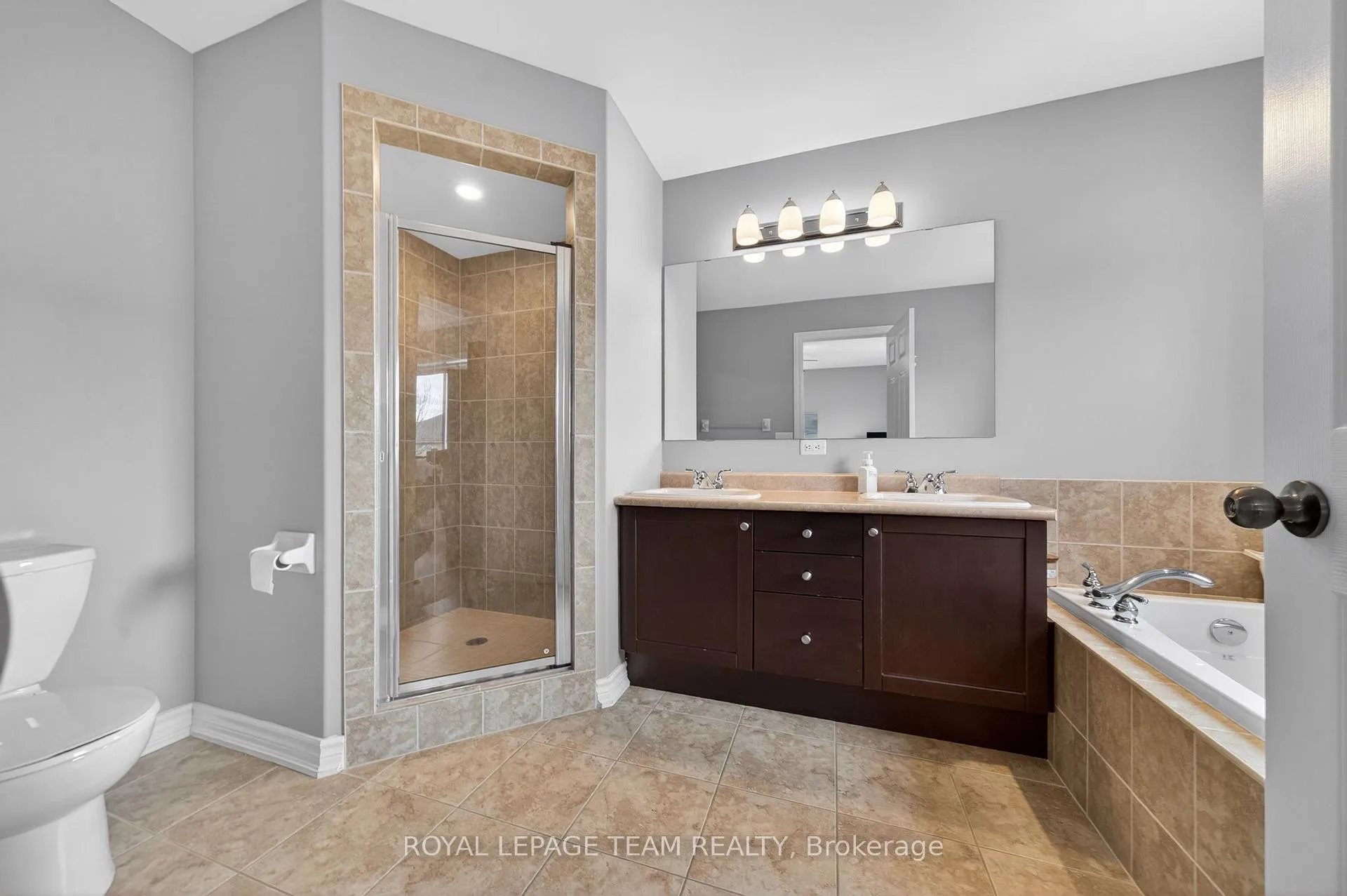 Photo 29 of 336 Glenbrae Avenue, Ottawa, Kanata - Morgan's Grant/South March — HOMEH