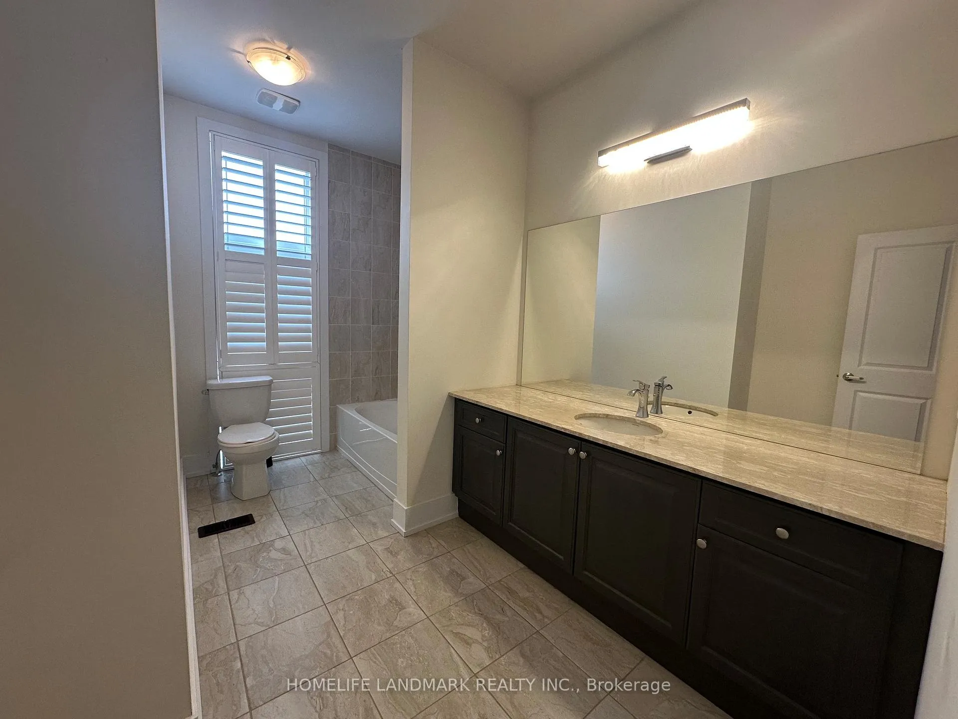 Photo 17 of 27 Thorncrest Drive, Vaughan, Patterson — HOMEH