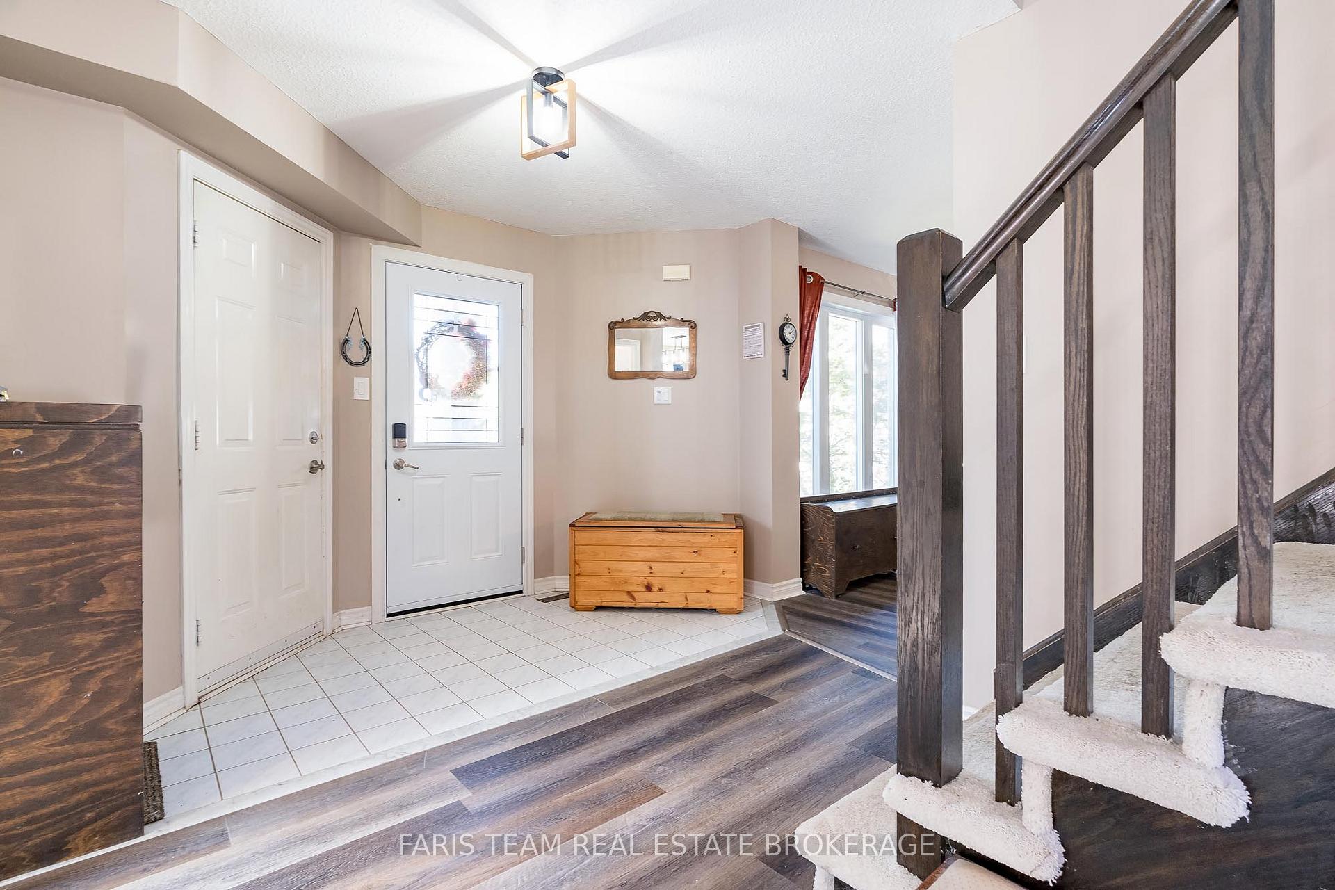 Photo 5 of 113 Ruffet Drive, Barrie, Edgehill Drive — HOMEH