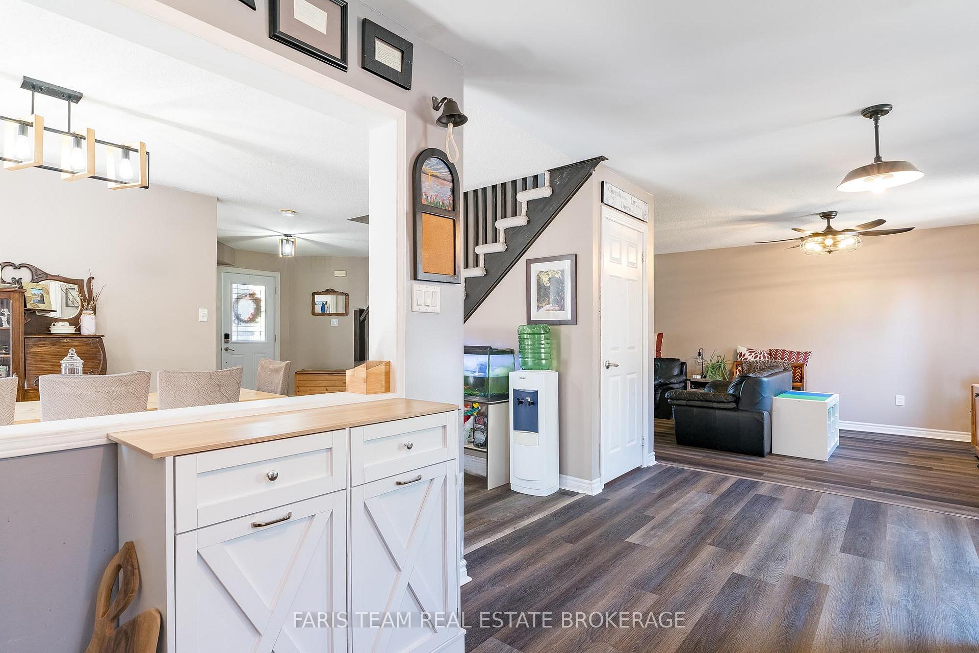 Photo 9 of 113 Ruffet Drive, Barrie, Edgehill Drive — HOMEH