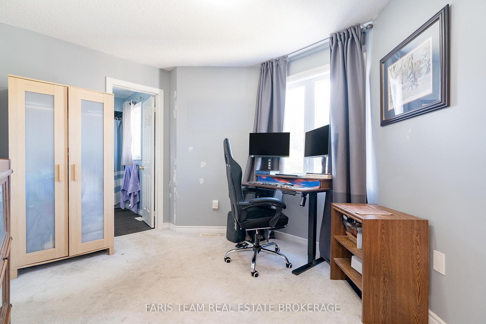 Photo 18 of 113 Ruffet Drive, Barrie, Edgehill Drive — HOMEH