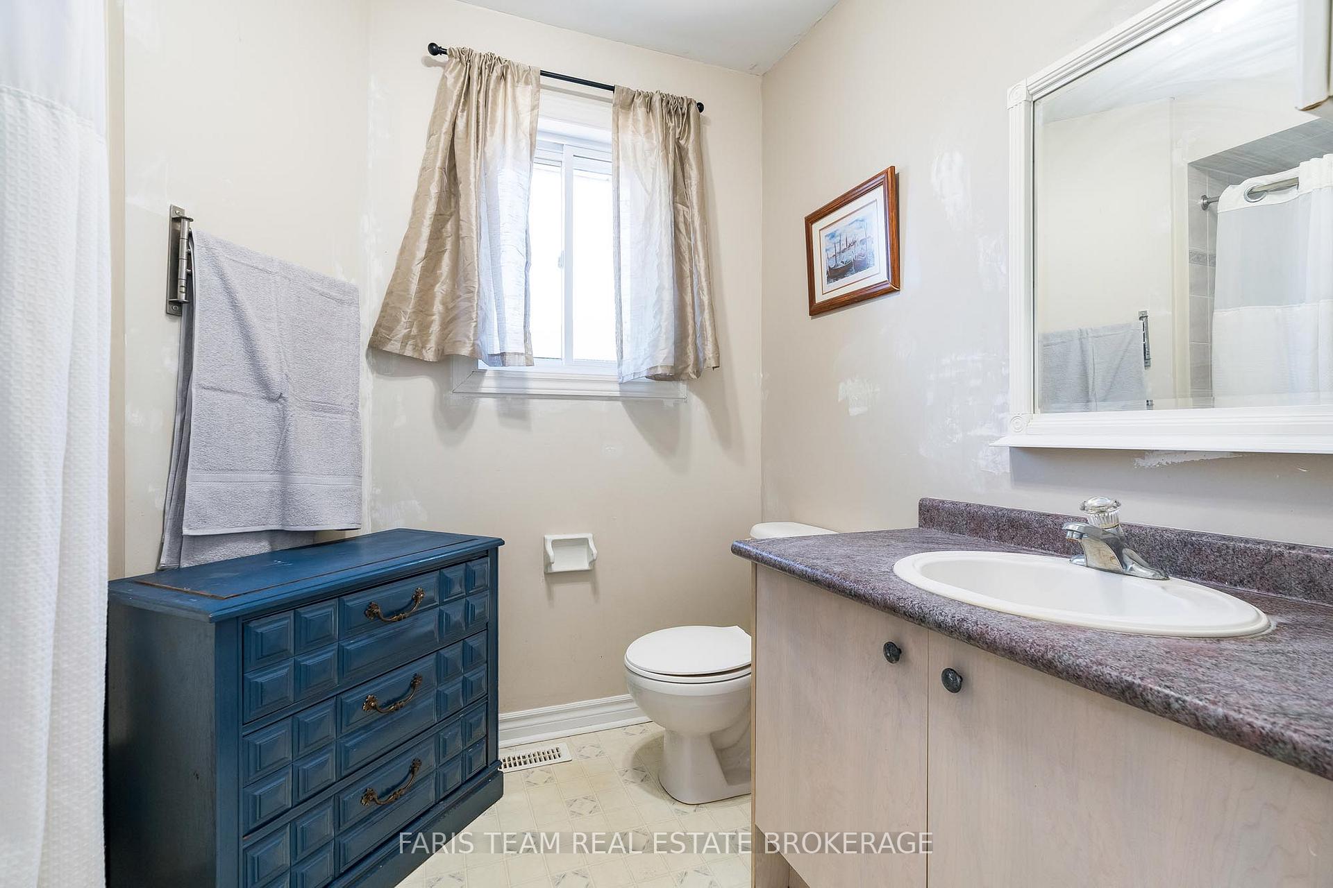 Photo 22 of 113 Ruffet Drive, Barrie, Edgehill Drive — HOMEH