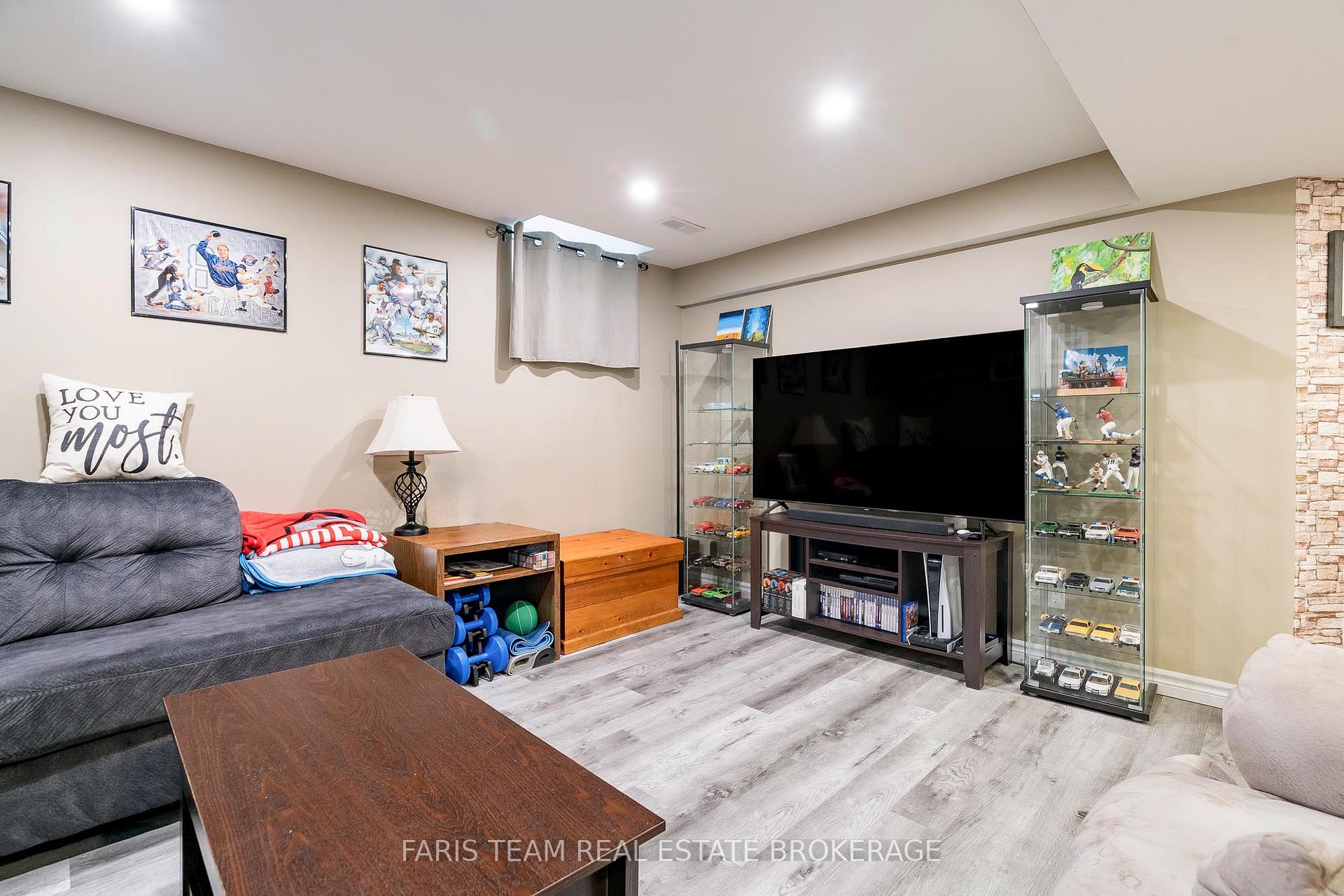 Photo 27 of 113 Ruffet Drive, Barrie, Edgehill Drive — HOMEH