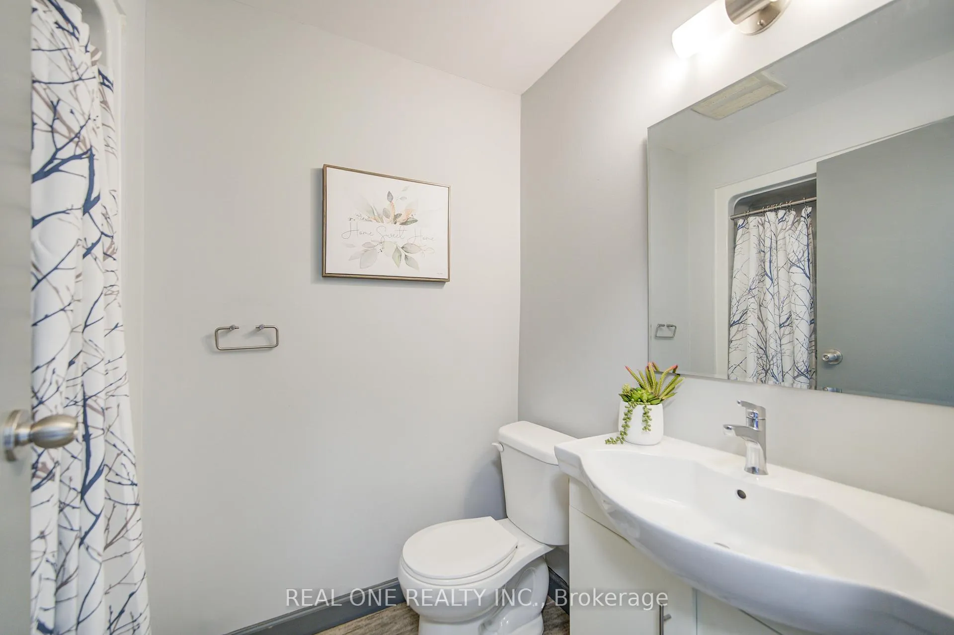 Photo 14 of Unit 411, 77 Leland Street, Hamilton, Ainslie Wood — HOMEH