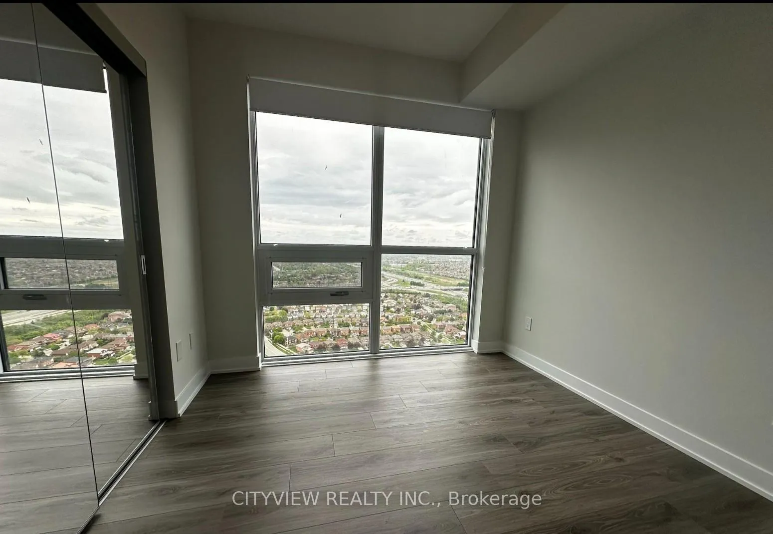 Photo 3 of 430 Square One Drive, Mississauga, City Centre — HOMEH