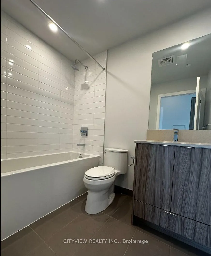 Photo 5 of 430 Square One Drive, Mississauga, City Centre — HOMEH