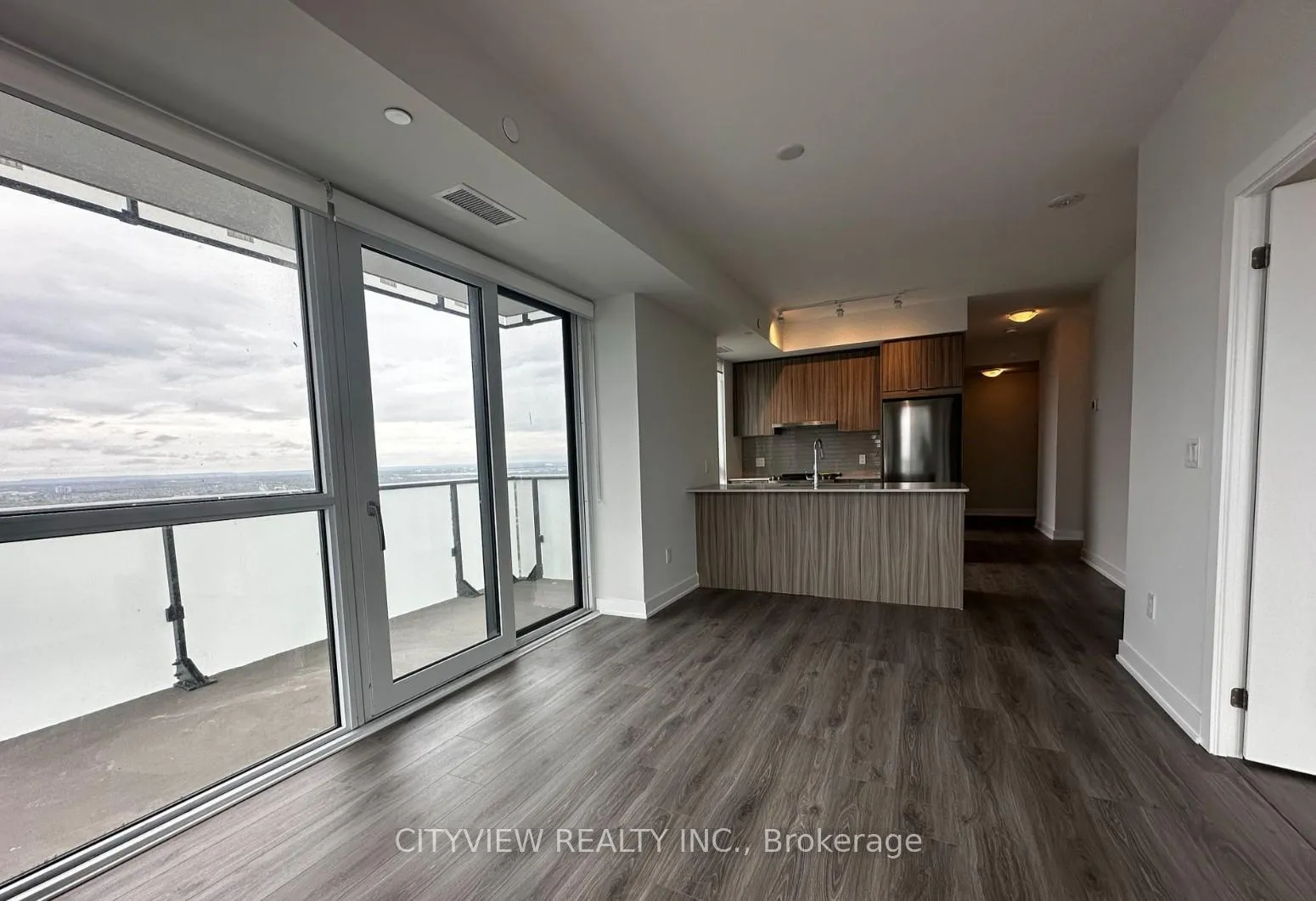 Photo 9 of 430 Square One Drive, Mississauga, City Centre — HOMEH