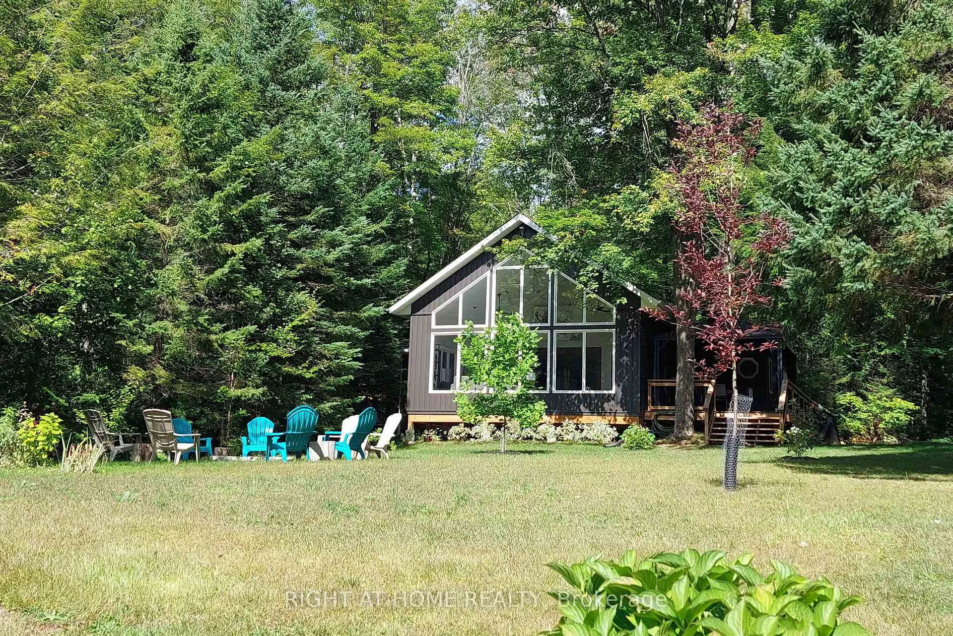 Photo 2 of 1353 Sherwood Forest Road, Bracebridge, Oakley — HOMEH