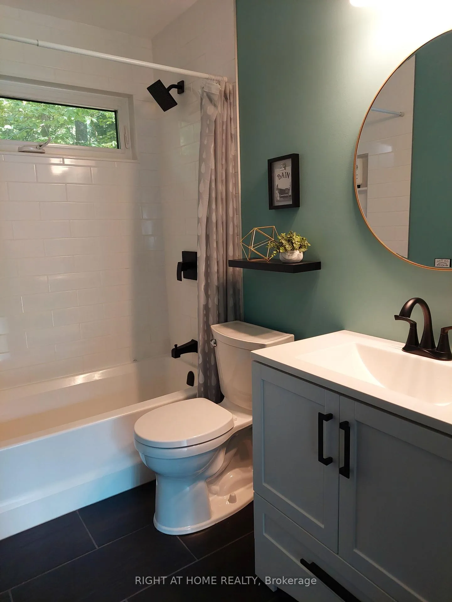 Photo 20 of 1353 Sherwood Forest Road, Bracebridge, Oakley — HOMEH