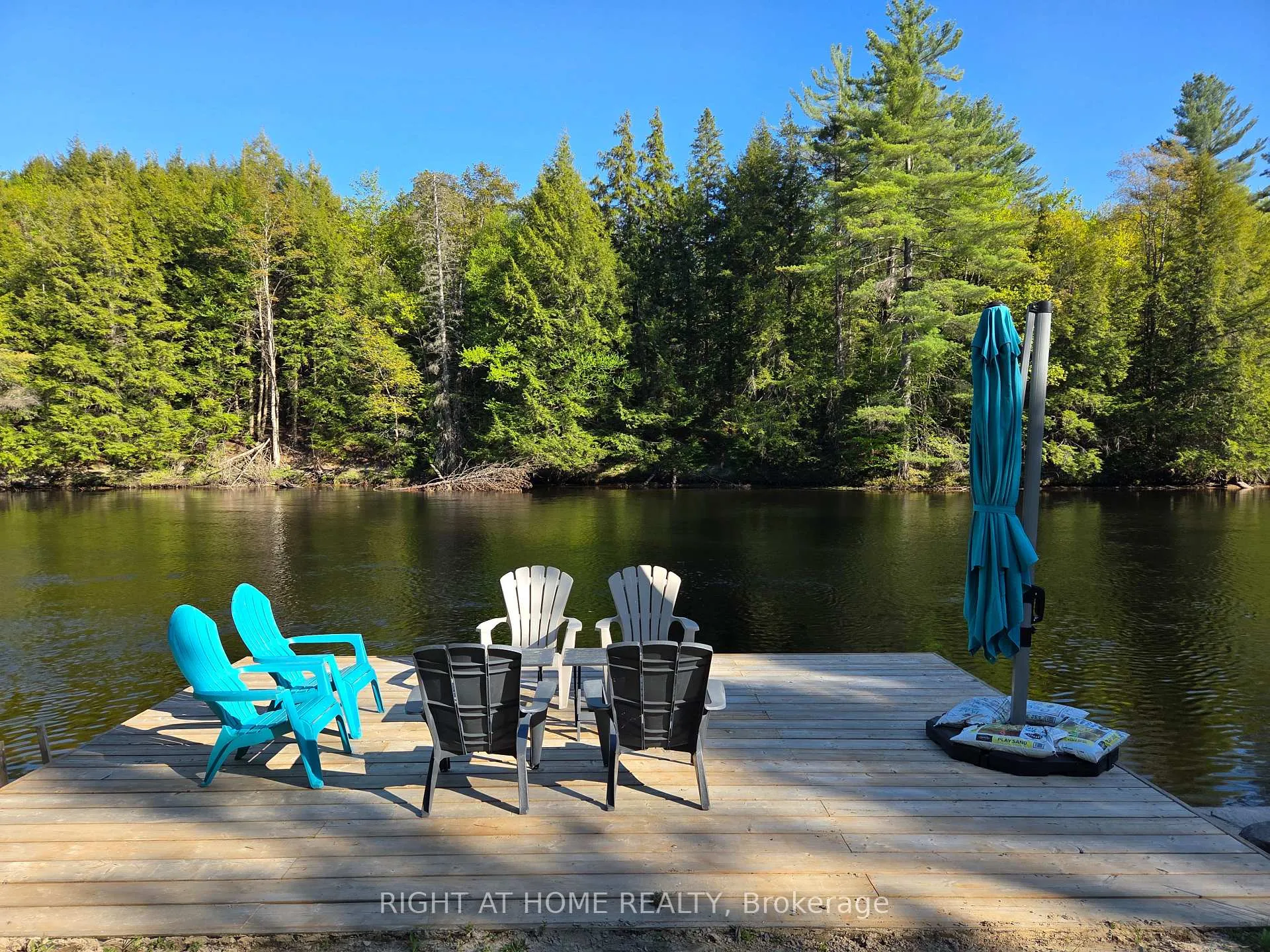 Photo 15 of 1353 Sherwood Forest Road, Bracebridge, Oakley — HOMEH