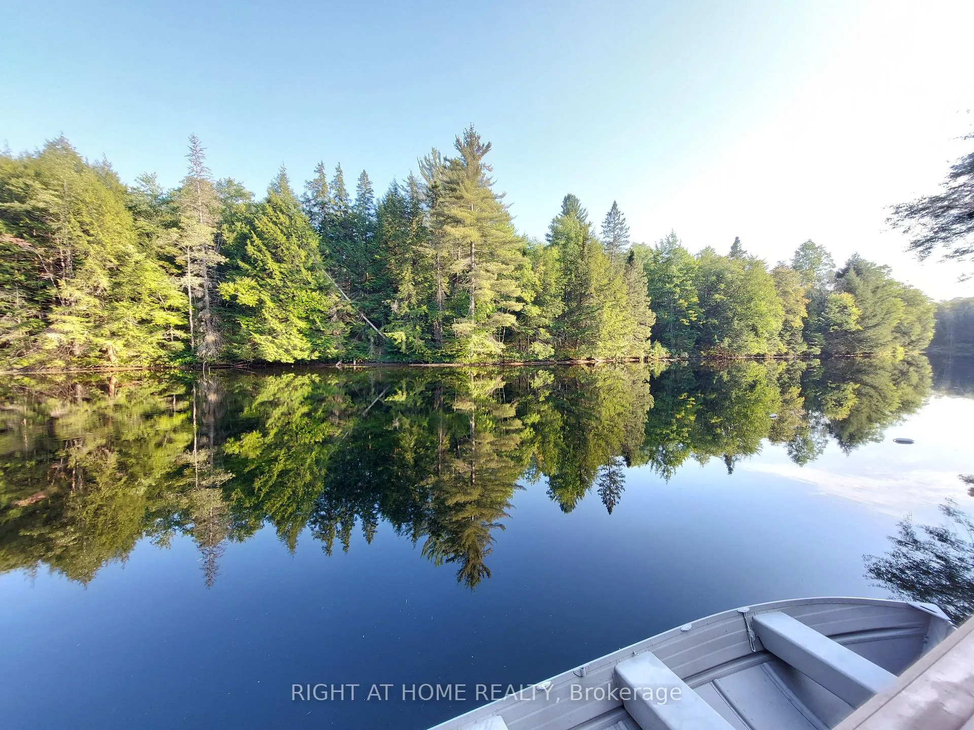 Photo 16 of 1353 Sherwood Forest Road, Bracebridge, Oakley — HOMEH