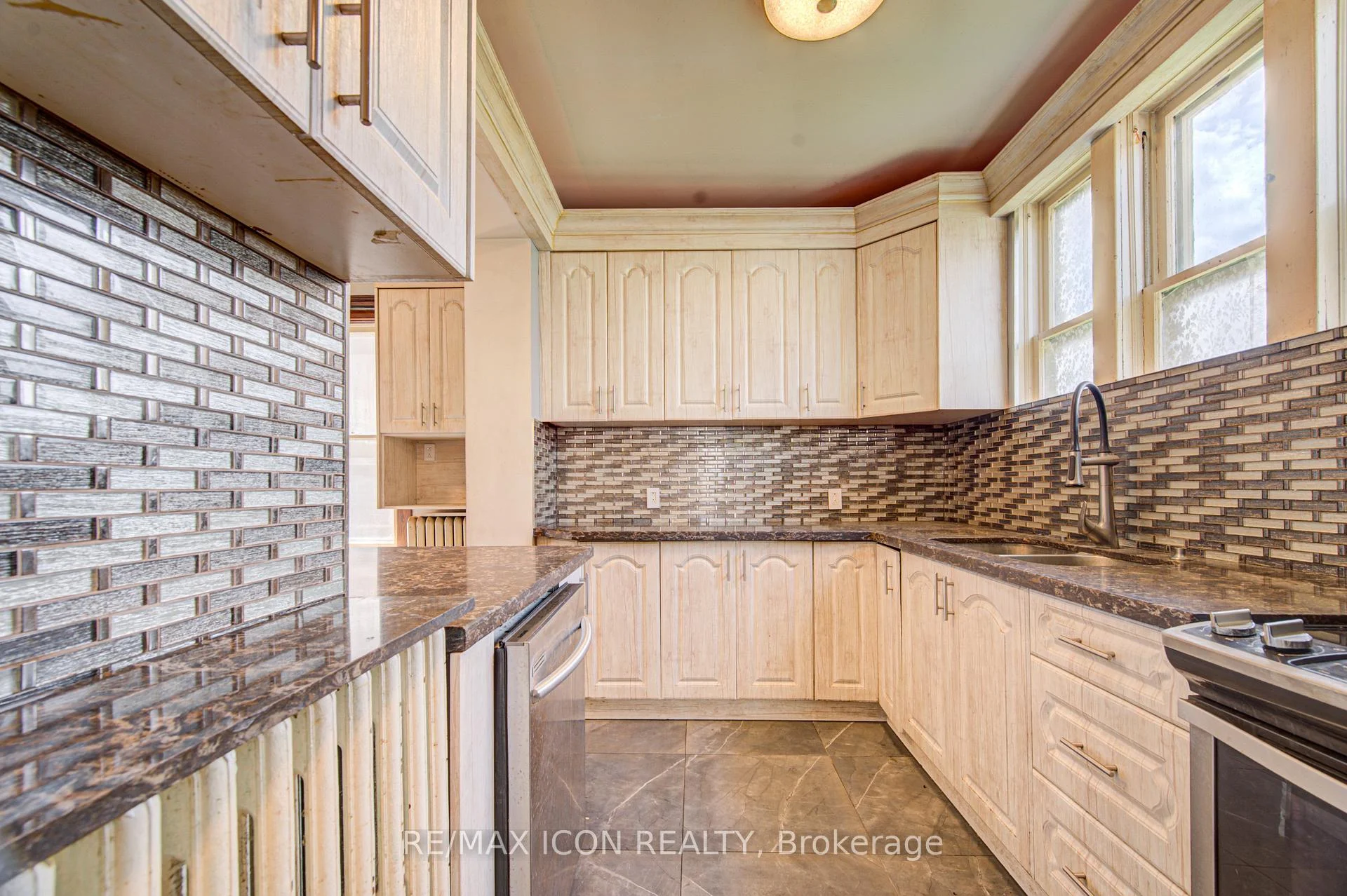 Photo 21 of 59 Irvin Street, Kitchener, Auditorium — HOMEH