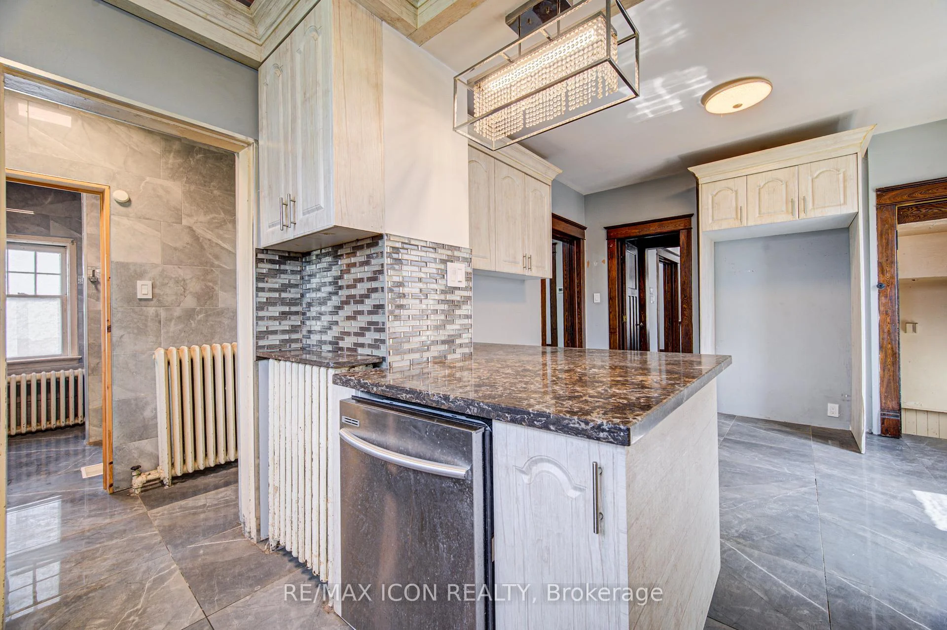 Photo 23 of 59 Irvin Street, Kitchener, Auditorium — HOMEH