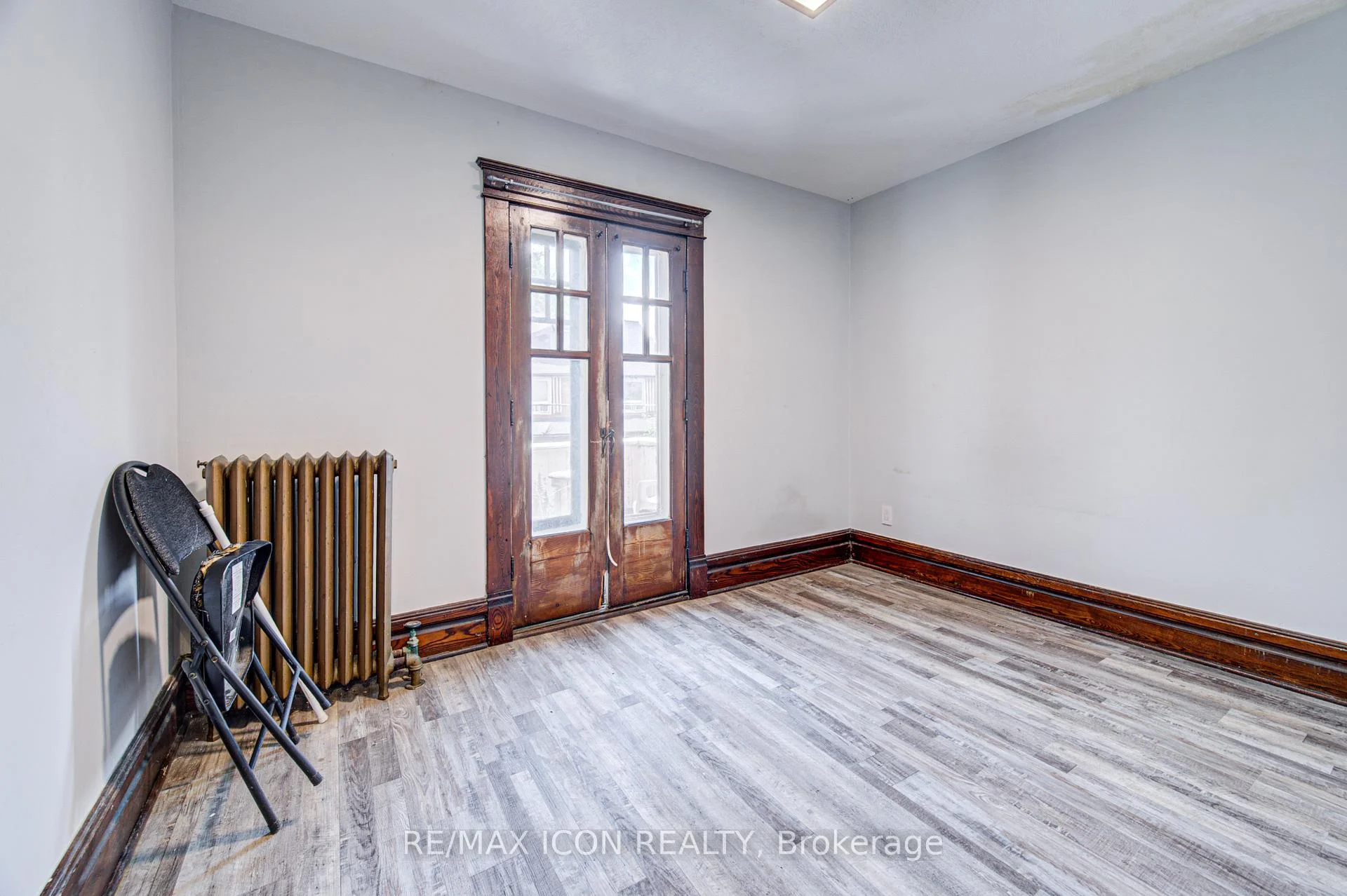 Photo 30 of 59 Irvin Street, Kitchener, Auditorium — HOMEH