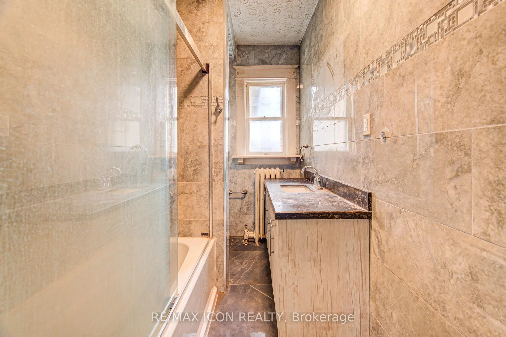 Photo 36 of 59 Irvin Street, Kitchener, Auditorium — HOMEH