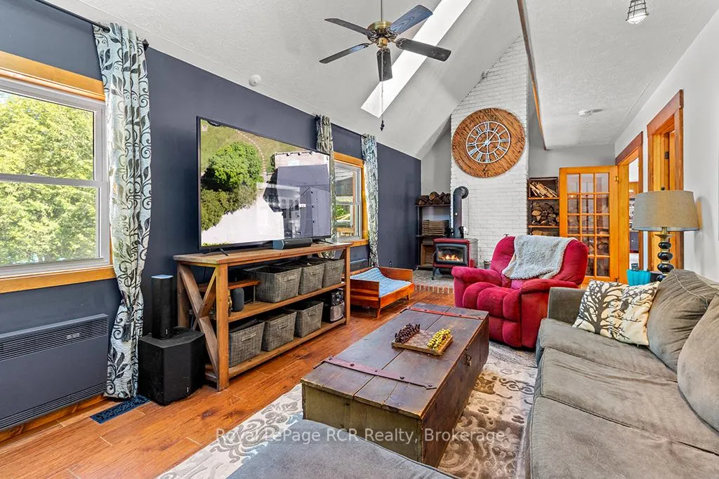 Photo 19 of 558156 4 Concession N, Owen Sound — HOMEH