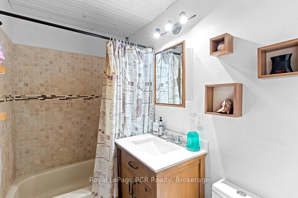 Photo 26 of 558156 4 Concession N, Owen Sound — HOMEH