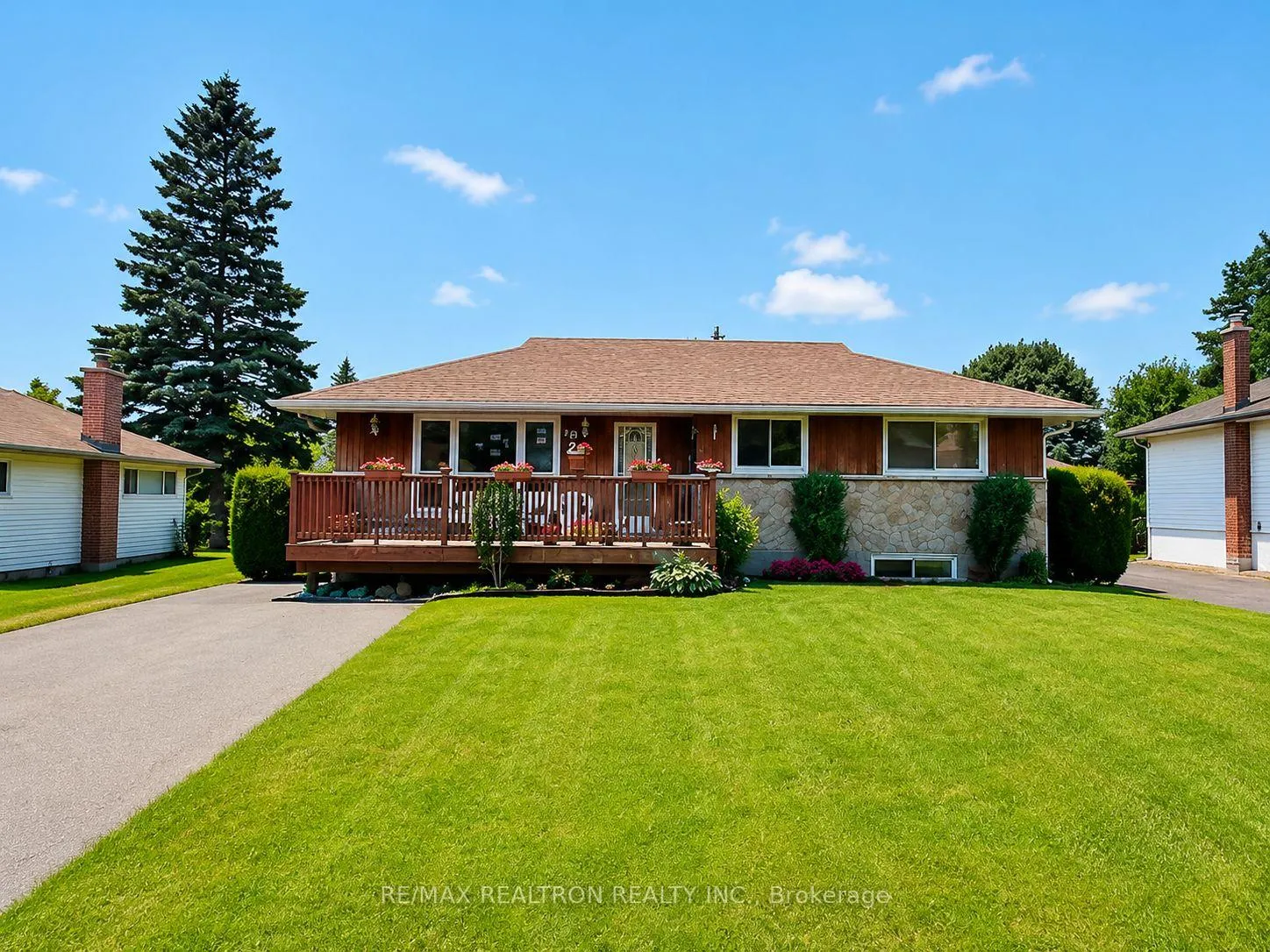Photo 1 of 122 Arthur Street, Clarington, Newcastle — HOMEH