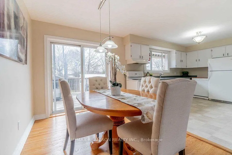 Photo 5 of 122 Arthur Street, Clarington, Newcastle — HOMEH