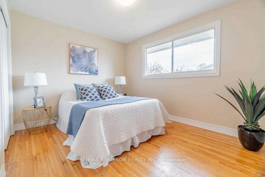Photo 8 of 122 Arthur Street, Clarington, Newcastle — HOMEH