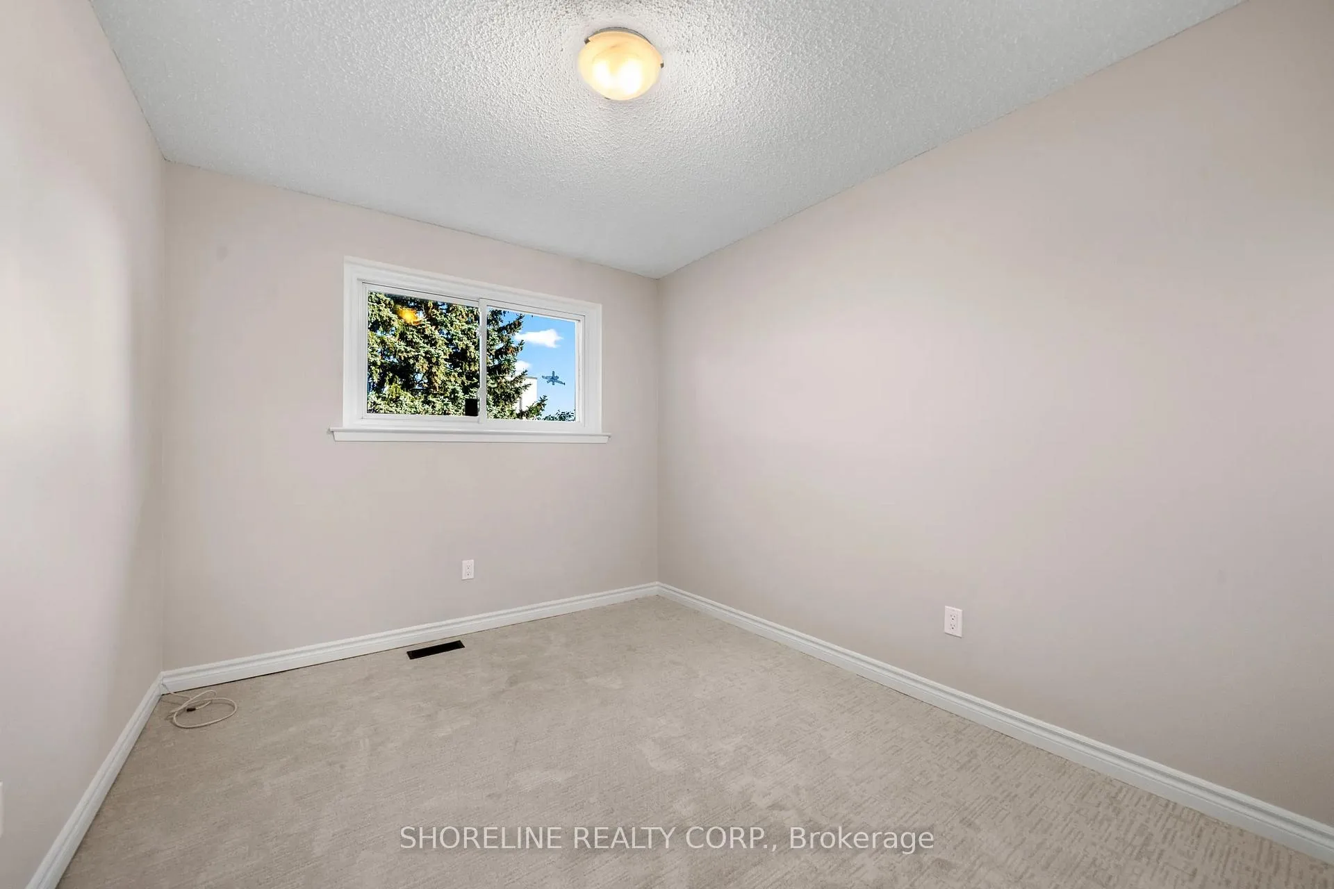 Photo 22 of Unit Upper, 608 Raphael Avenue, Mississauga, Mineola — HOMEH