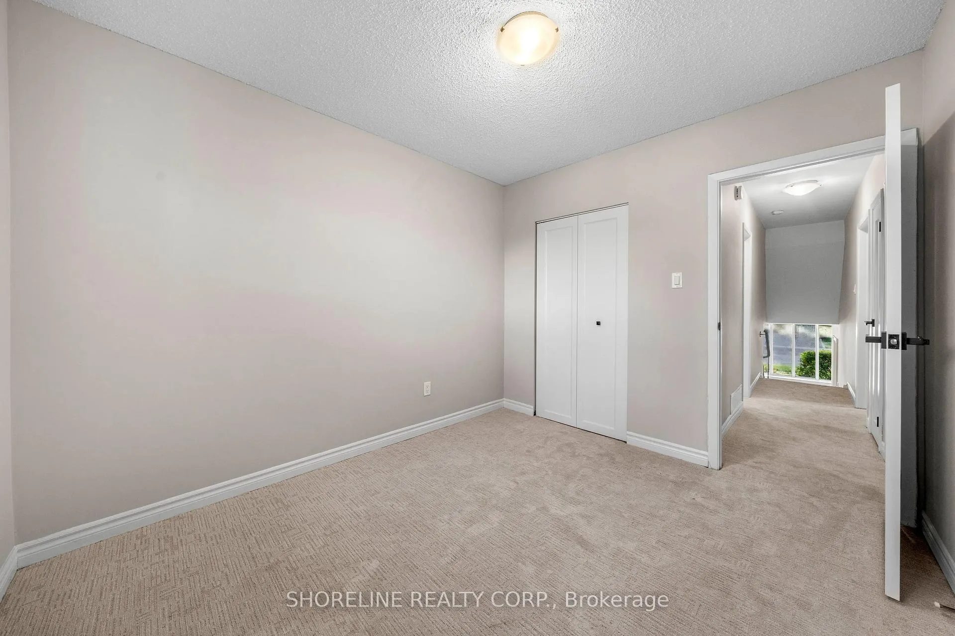 Photo 23 of Unit Upper, 608 Raphael Avenue, Mississauga, Mineola — HOMEH