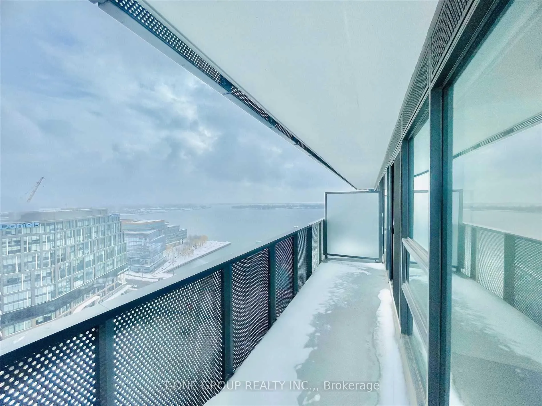 Photo 10 of 138 Downes Street, Toronto, Waterfront Communities — HOMEH