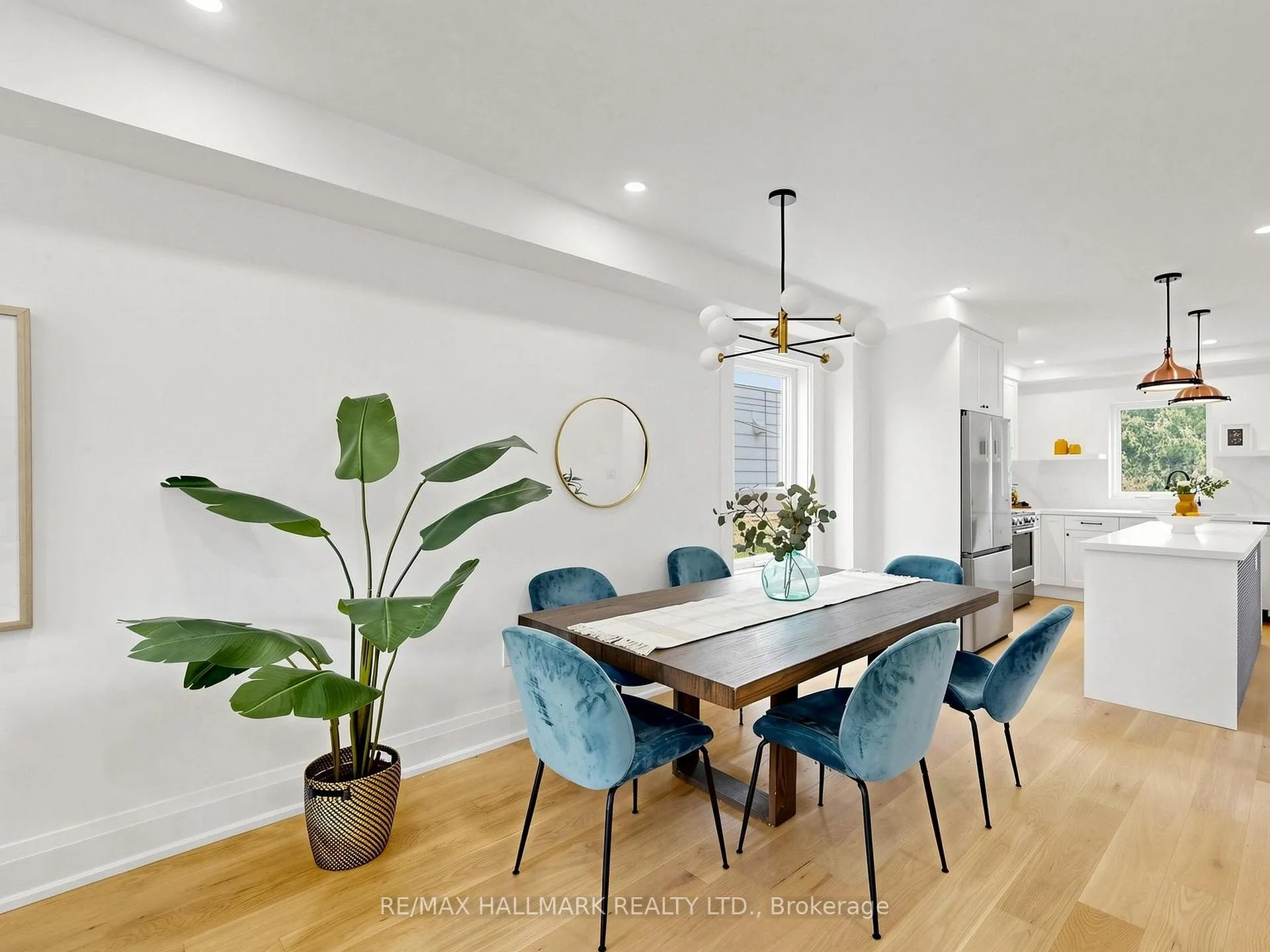 Photo 1 of 44 Queensdale Avenue, Toronto, Danforth Village-East York — HOMEH