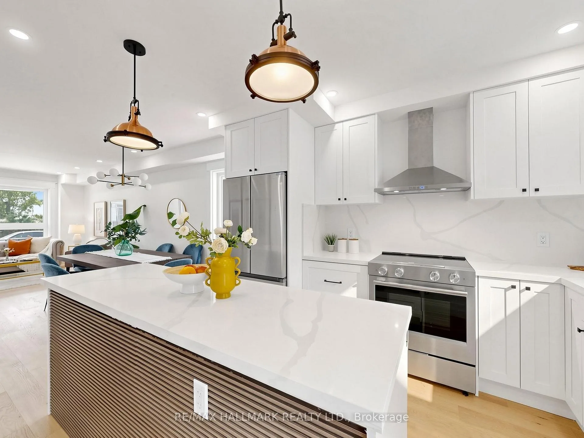 Photo 6 of 44 Queensdale Avenue, Toronto, Danforth Village-East York — HOMEH