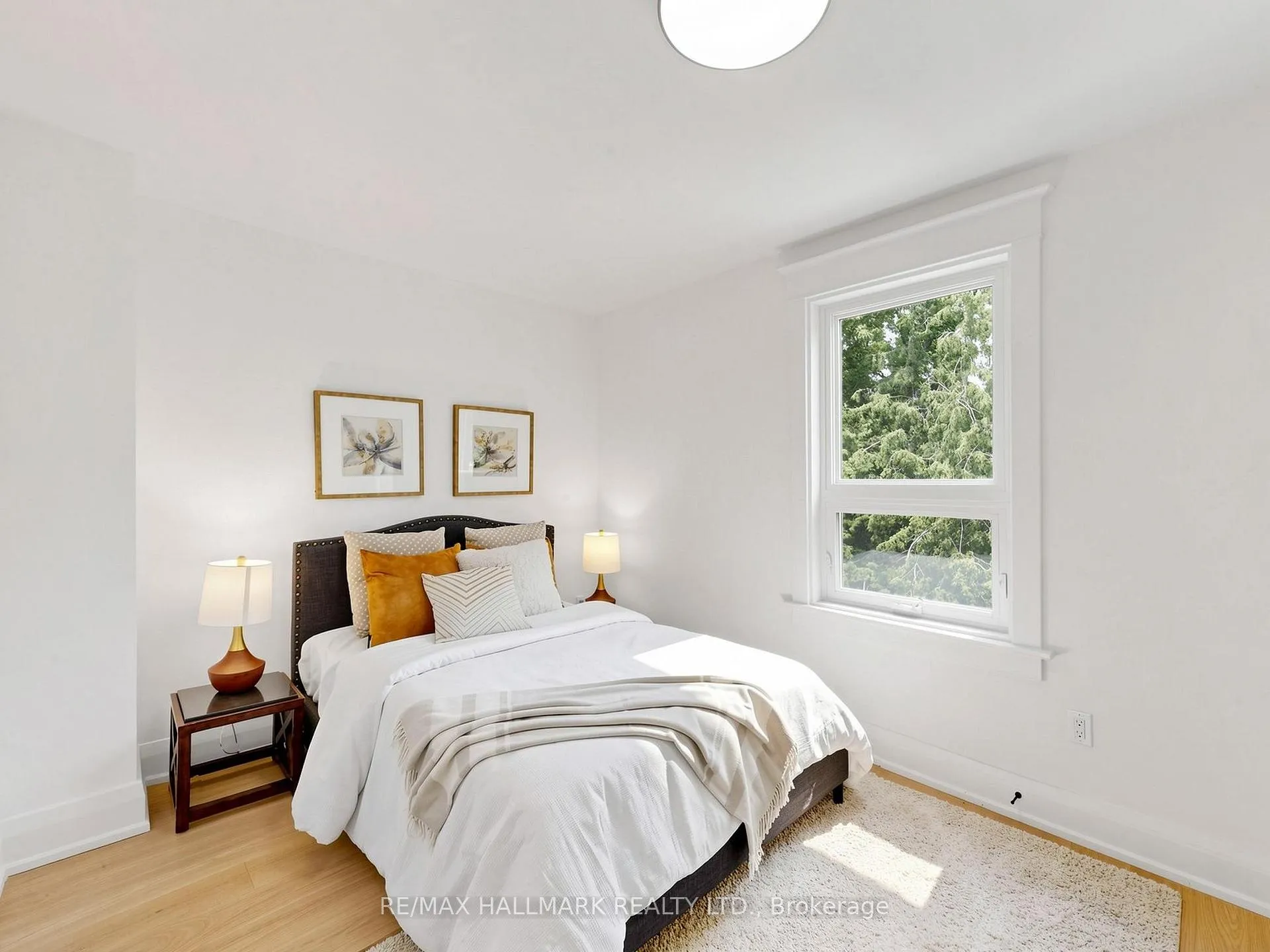 Photo 9 of 44 Queensdale Avenue, Toronto, Danforth Village-East York — HOMEH