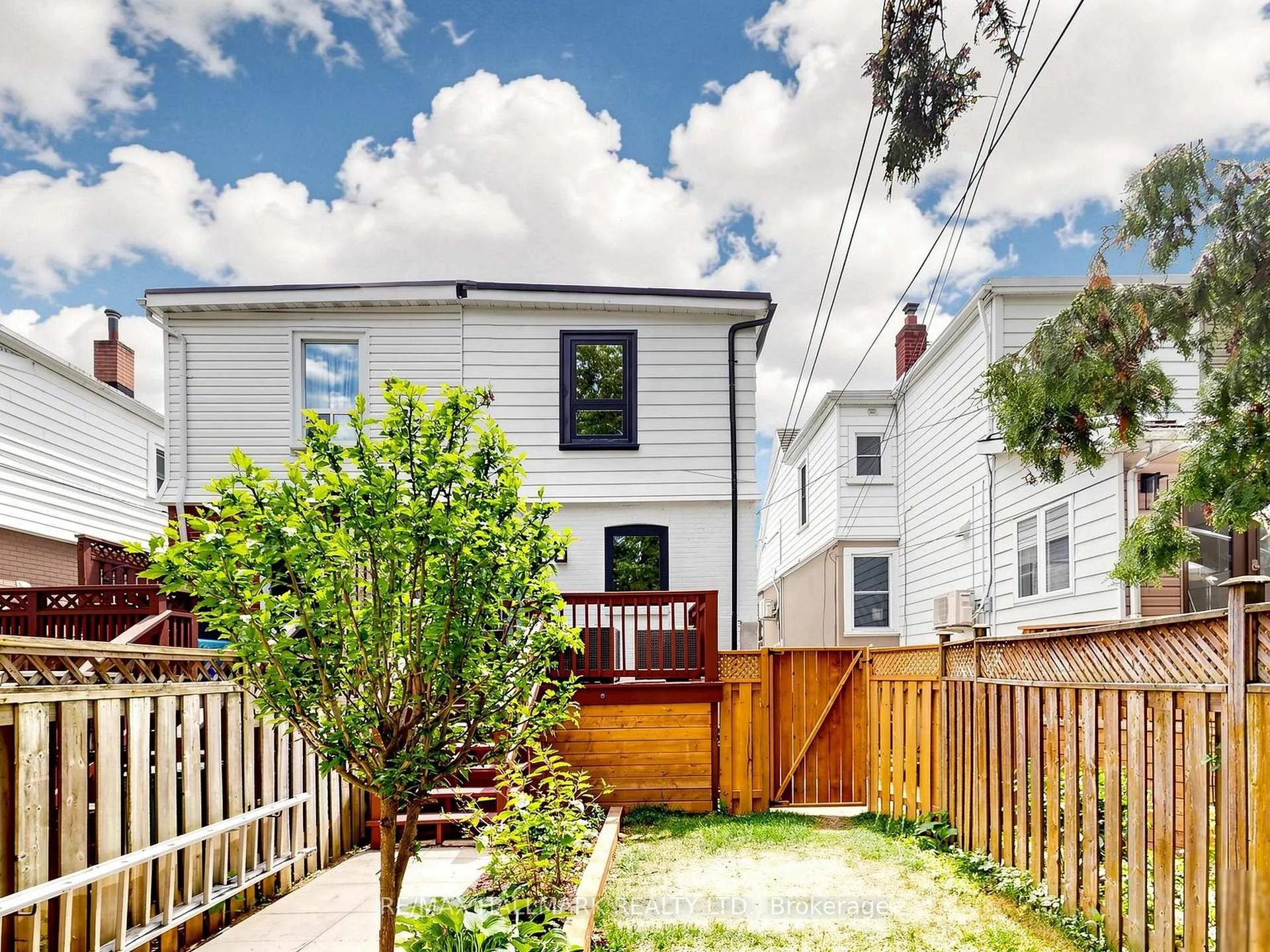 Photo 18 of 44 Queensdale Avenue, Toronto, Danforth Village-East York — HOMEH