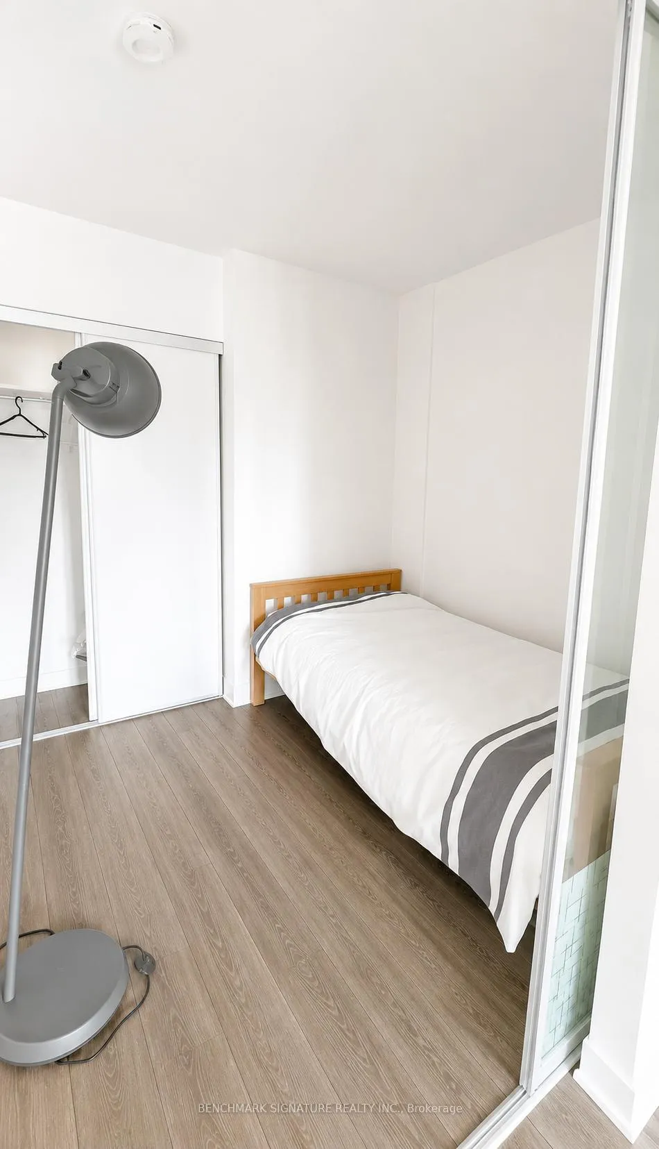 Photo 5 of Unit 909, 88 Queen Street E, Toronto, Church-Yonge Corridor — HOMEH