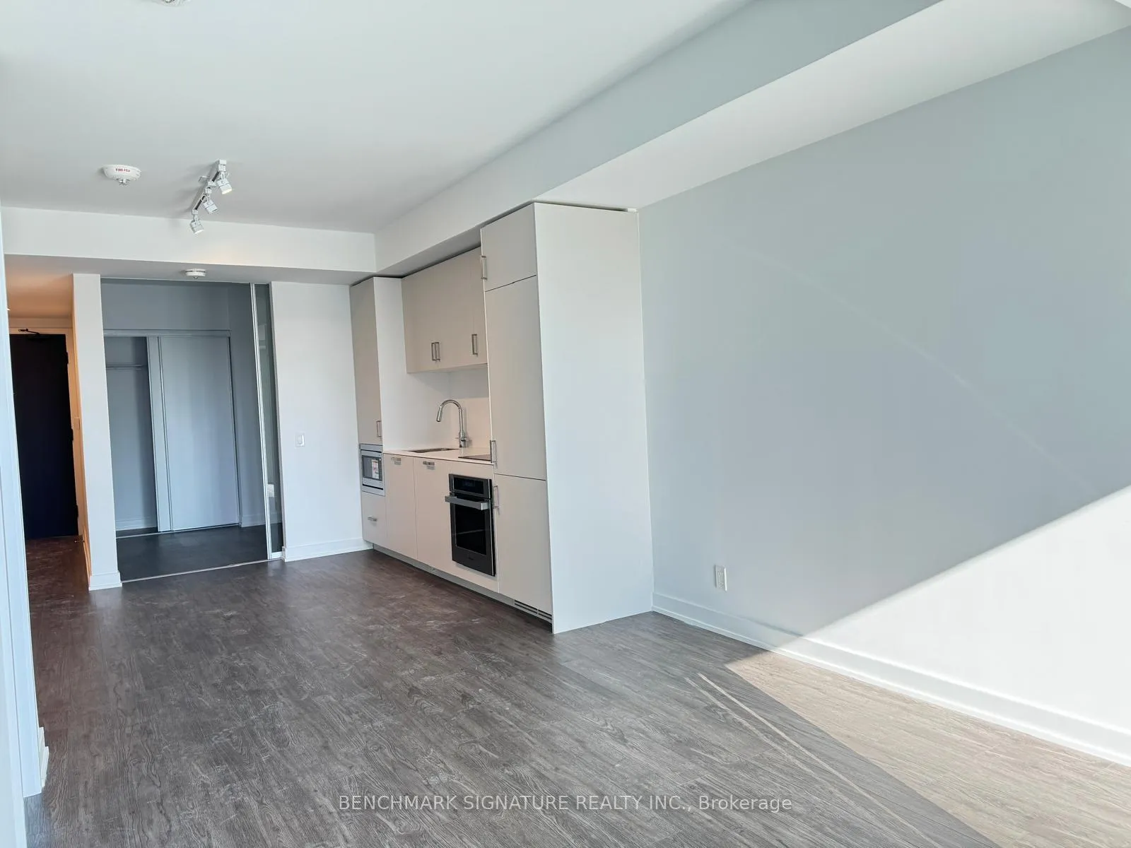 Photo 7 of Unit 909, 88 Queen Street E, Toronto, Church-Yonge Corridor — HOMEH