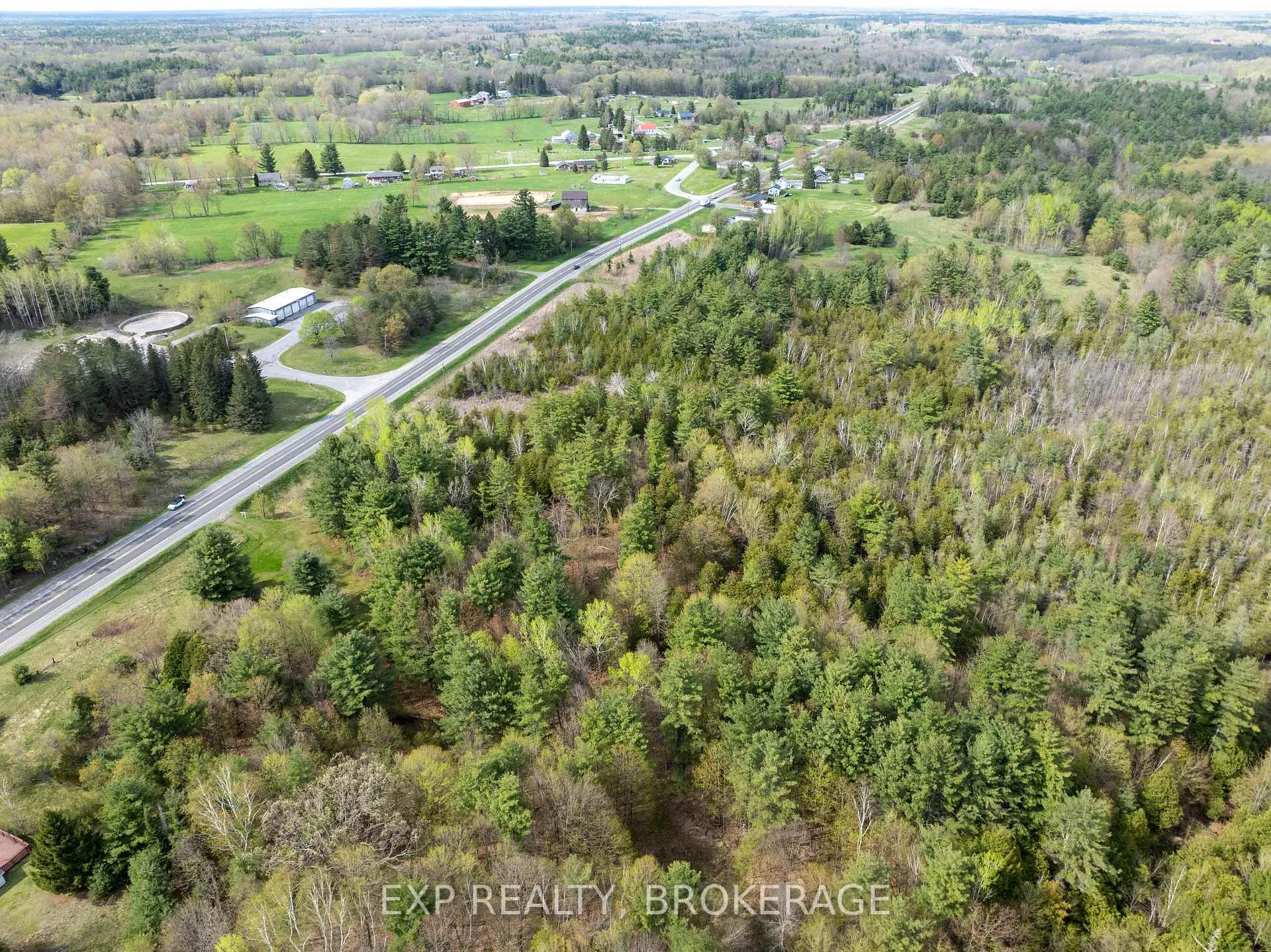 Photo 7 of 7666 Highway 38 Road, Frontenac, Frontenac South — HOMEH