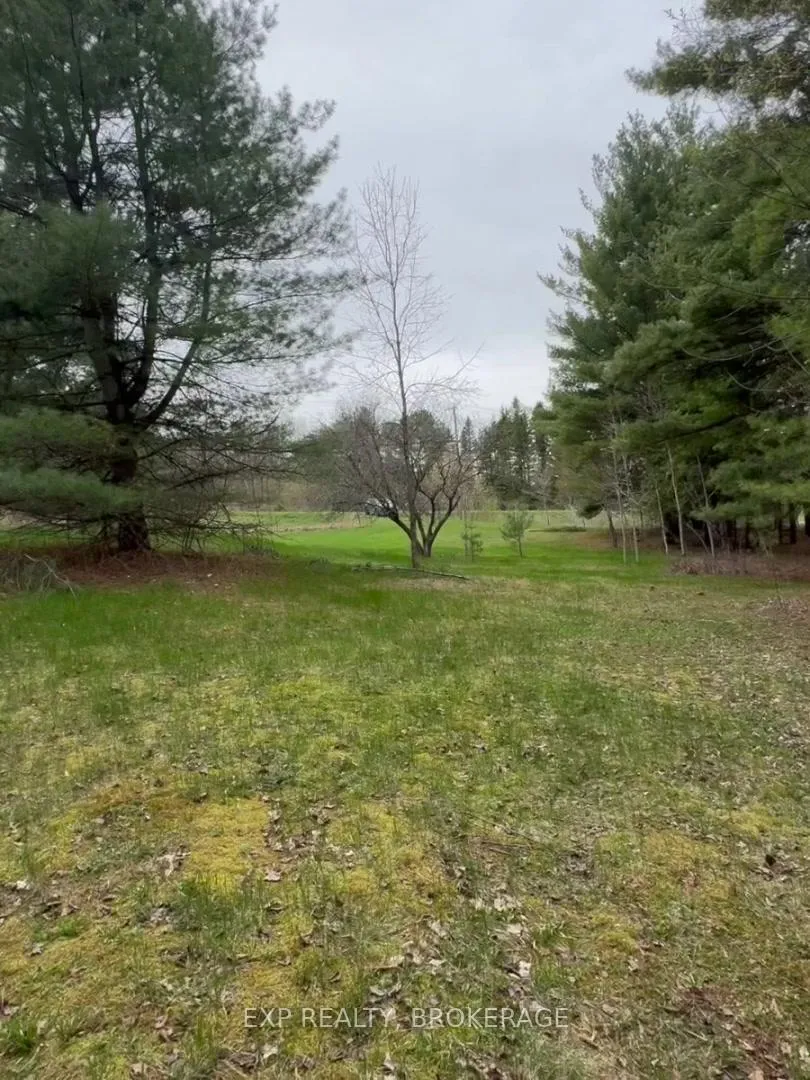 Photo 2 of 7666 Highway 38 Road, Frontenac, Frontenac South — HOMEH