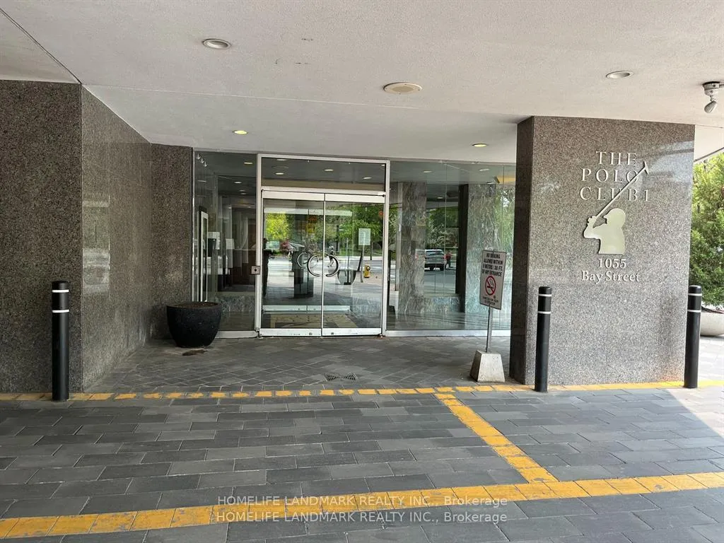 Photo of Unit 1401, 1055 Bay Street